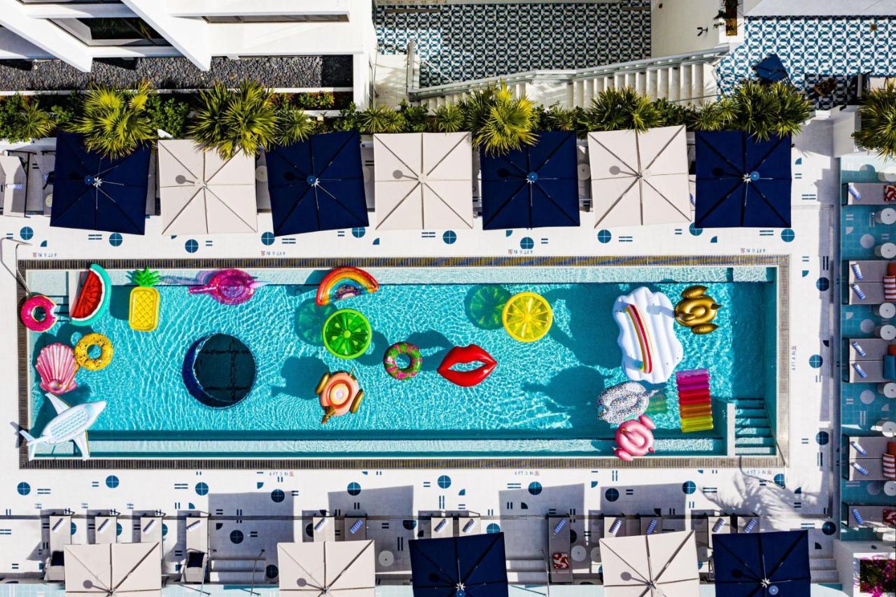 Moxy Miami South Beach Miami Beach Exterior photo