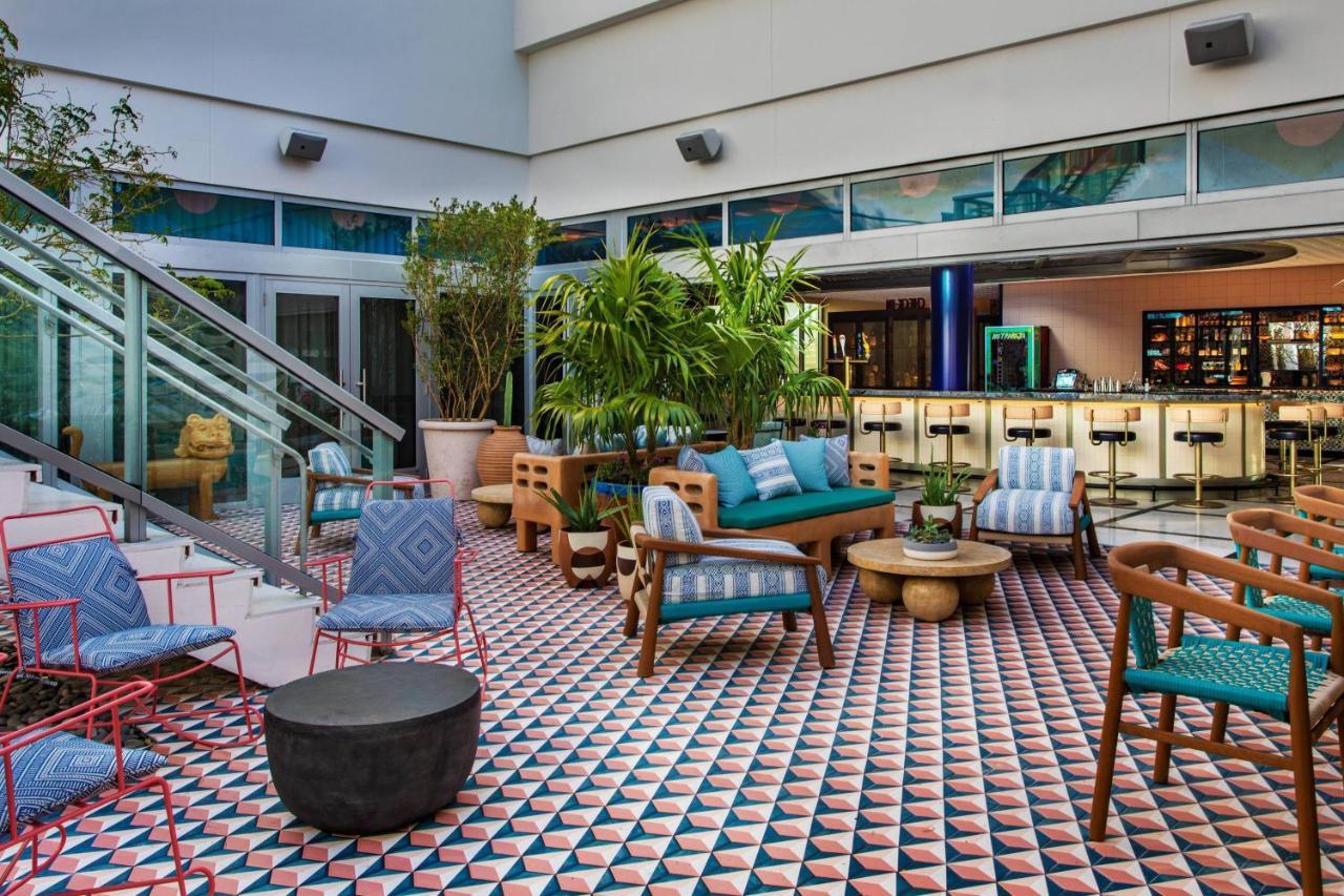Moxy Miami South Beach Miami Beach Exterior photo