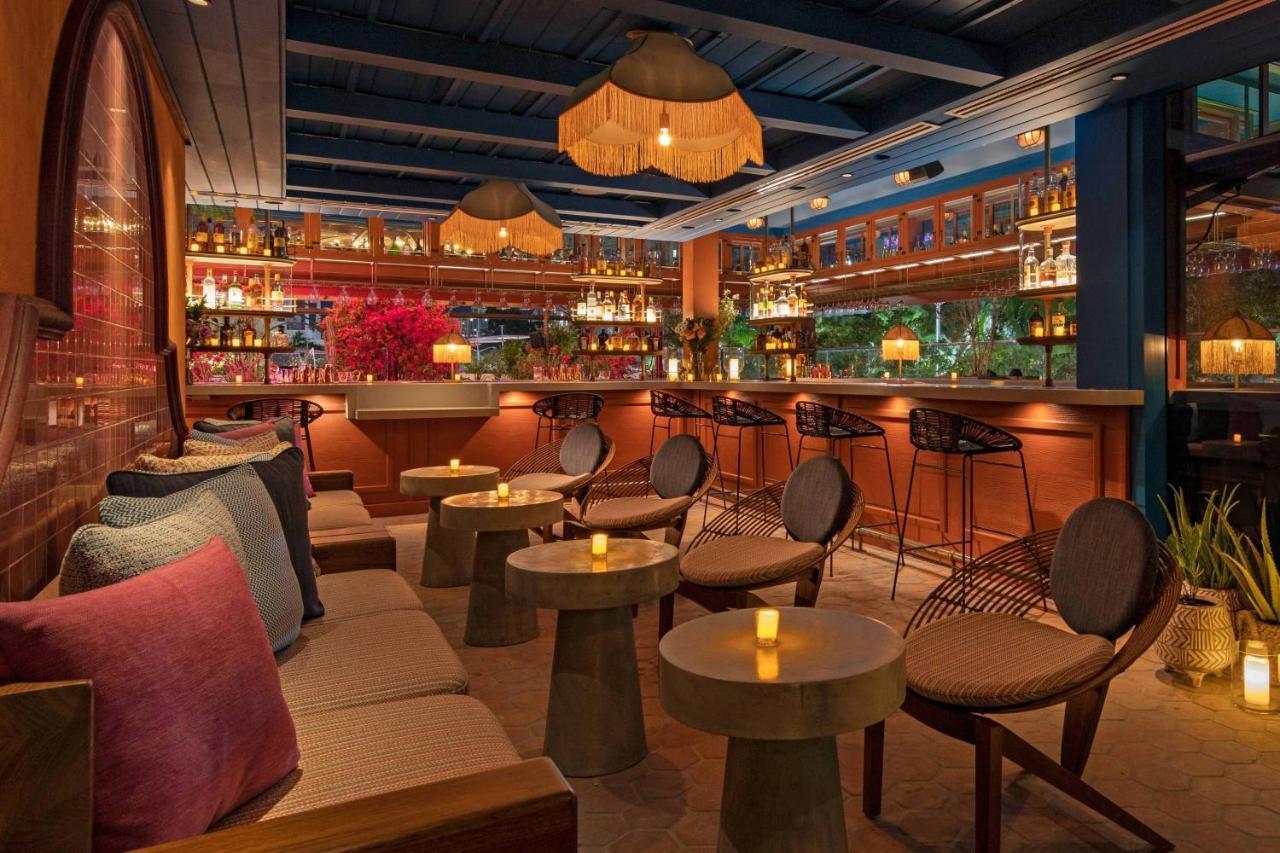 Moxy Miami South Beach Miami Beach Exterior photo